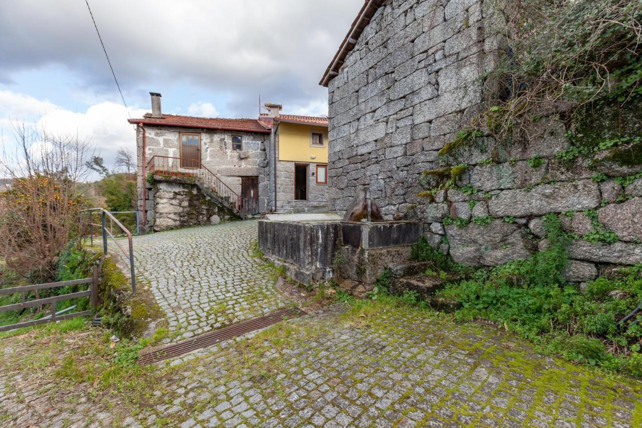 Casa Das Bonecas Vieira do Minho Extérieur photo